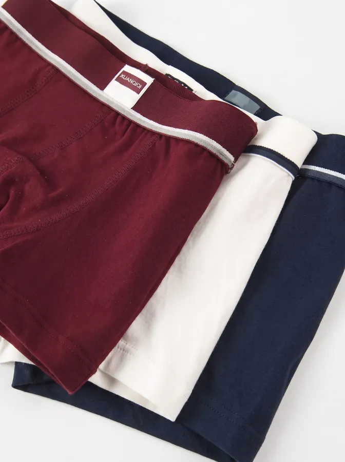 Boxers empilés, prêt à commander
